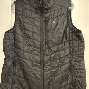 L.L. Bean Women's PrimaLoft Packaway Vest